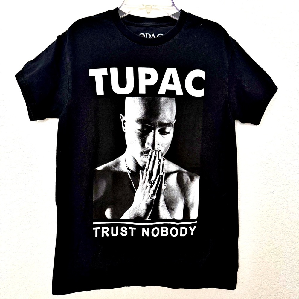 $10 or 🆓 BUY ONE GET ONE FREE 🆓 
Tupac T Shirt